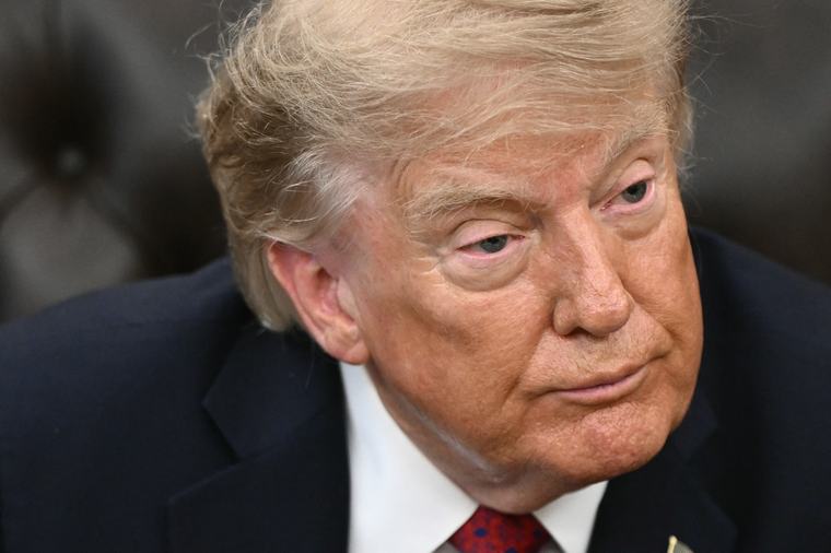 Trump ameaça suspender comércio com principais parceiros se Fed não reduzir juros