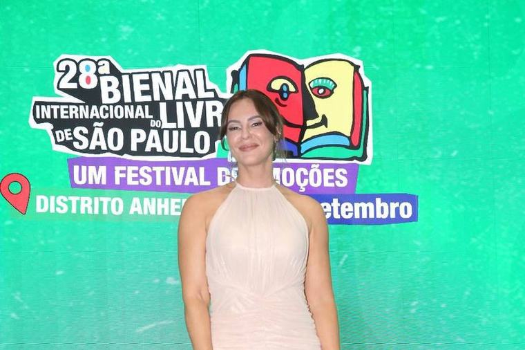 Paolla Oliveira participa de mesa sobre novo filme na Bienal do Livro de São Paulo