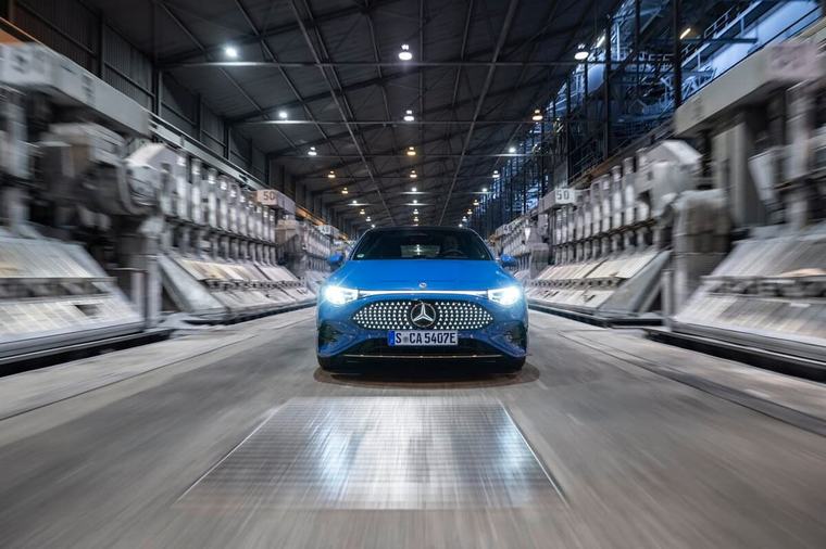 ESG Mercedes-Benz usará alumínio com 75% de material reciclado em carros elétr... 04 set 2026