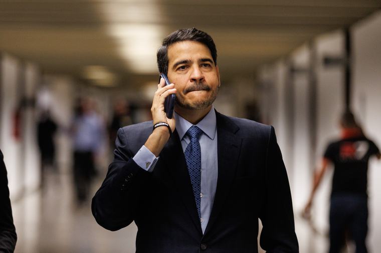 A aliados, Messias diz que relatório é vingança por não ter atendido pedido da PF