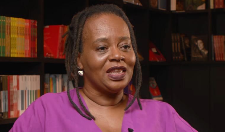 Eliana Alves Cruz é a primeira mulher negra na Academia Carioca de Letras