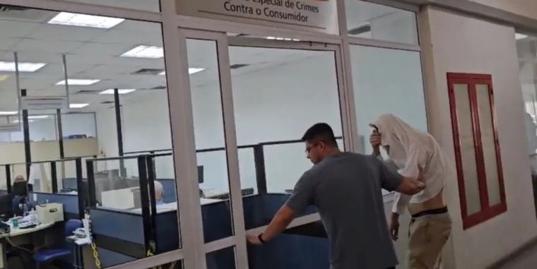 Polícia prende falso dentista durante atendimento no Centro do Rio