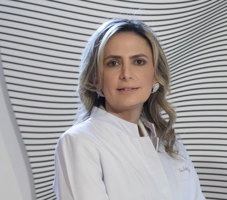 'O SUS não pode continuar remunerando por procedimento, mas pela qualidade do trabalho', diz Ludhmila Hajjar