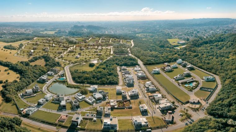 Lotes Expansão de R$ 45 milhões em bairro planejado terá parque com pomar e até coreto em Porto Alegre Giane Guerra