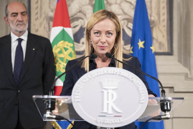Meloni celebra recorde de permanência no governo da Itália e lança campanha para 2027