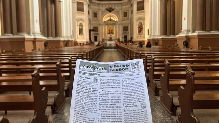 O Dia do Senhor "Folheto da missa": saiba como ritos, preces e cânticos conduzem as celebrações pelo mundo Juliano Lannes*