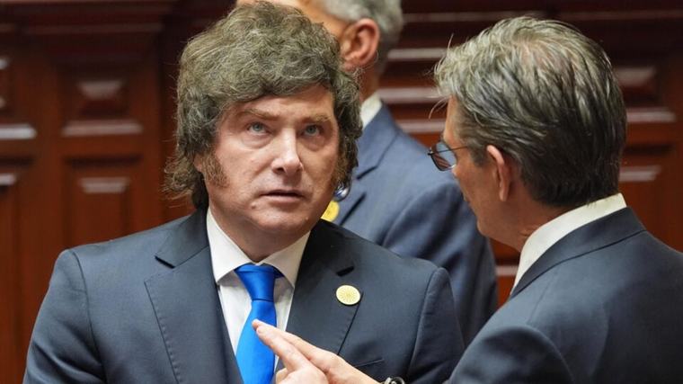 Esquerda faz petição para que Milei seja declarado persona non grata em Paris