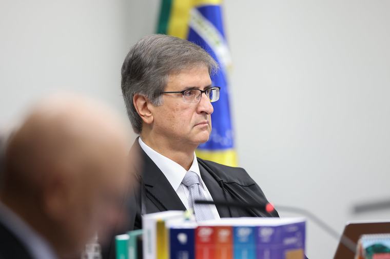 PGR vai investigar possível interferência em relatório da PF sobre Moraes
