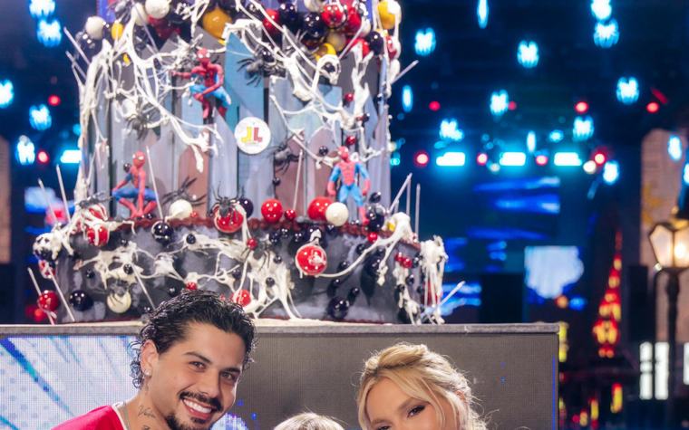 Zé Felipe e Virginia Fonseca se reúnem em festa de 2 anos do filho