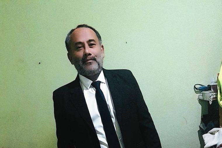 Pedreiro que fez própria defesa em corte inicia curso de direito após receber bolsa de estudos Edilson Takahara decidiu assumir o caso após advogado perder prazo e processo ser extinto
