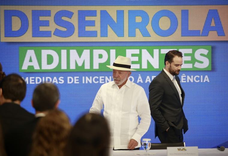 Patamar de brasileiros que se dizem 'muito endividados' é igual ao do período pré-Desenrola, mostra Quaest