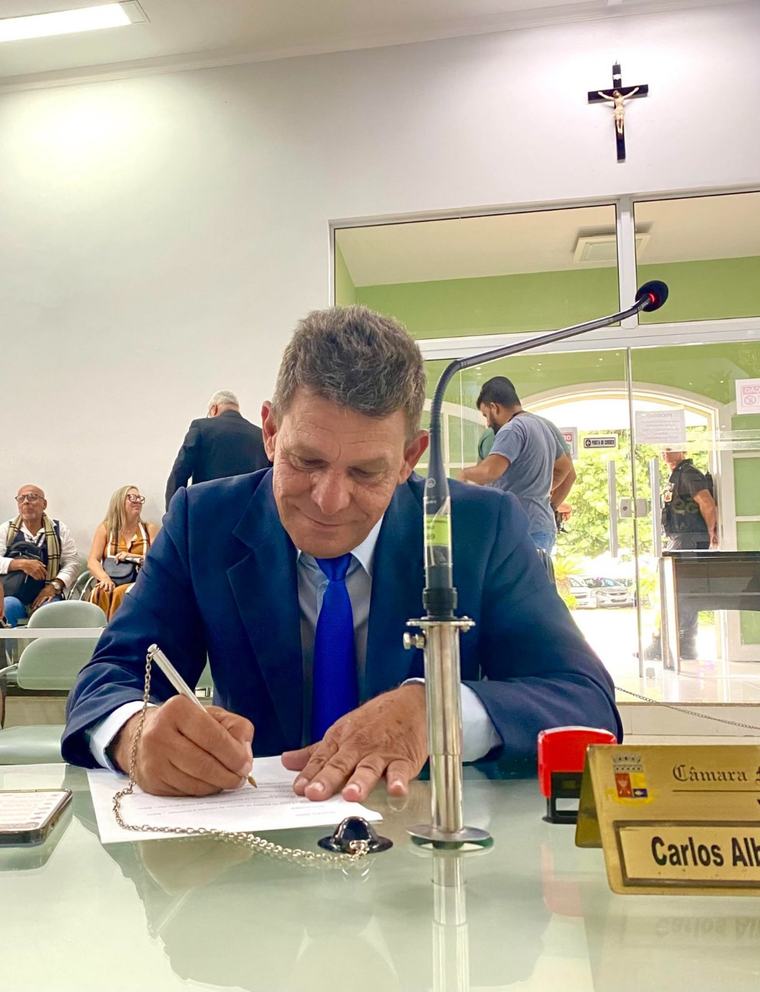 TRE-RJ cassa Carlos Russo e troca de partido custa mandato em Araruama