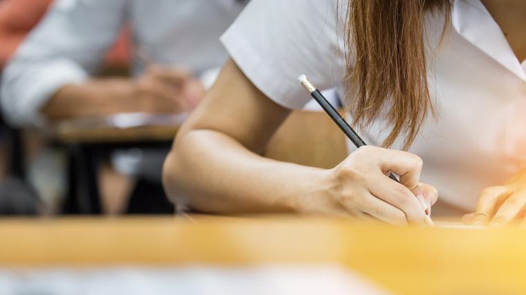 210 vagas Salários de até R$ 19,5 mil: RS tem 14 concursos com inscrições abertas