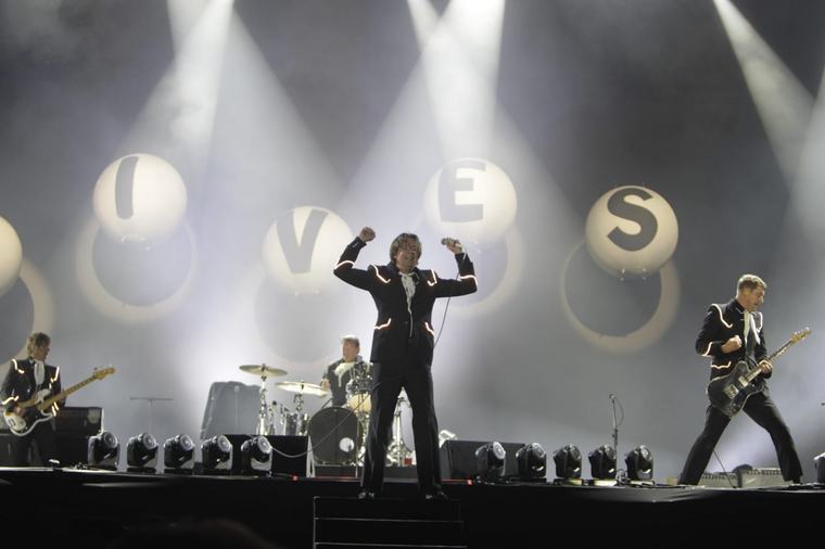 The Hives esbanja irreverência em show no Rock in Rio